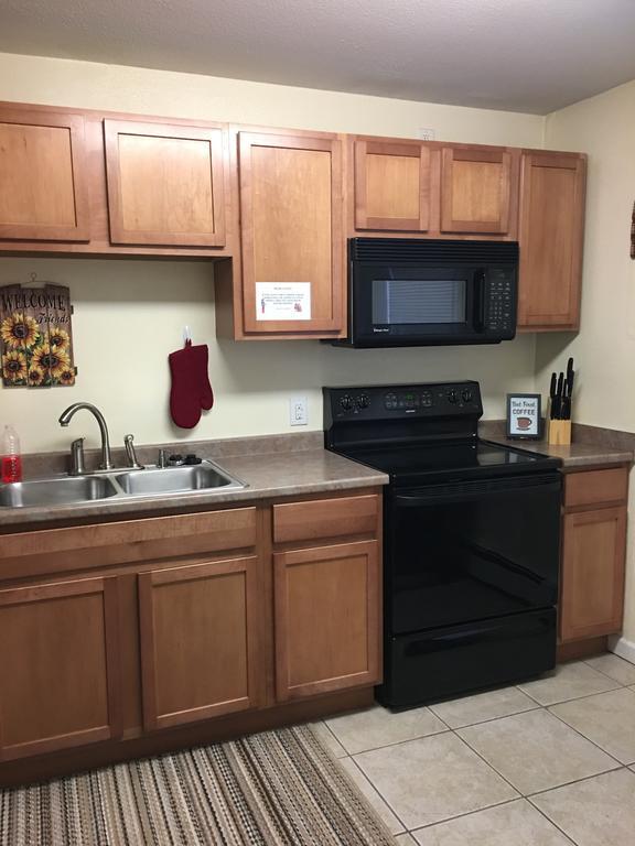 Anchorage Uptown Suites المظهر الخارجي الصورة