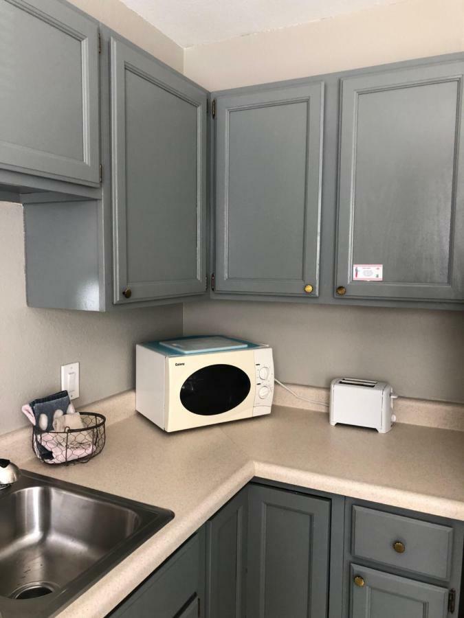 Anchorage Uptown Suites المظهر الخارجي الصورة