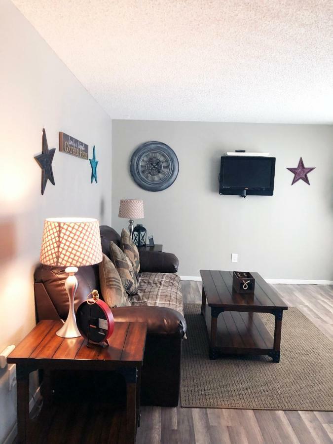 Anchorage Uptown Suites المظهر الخارجي الصورة