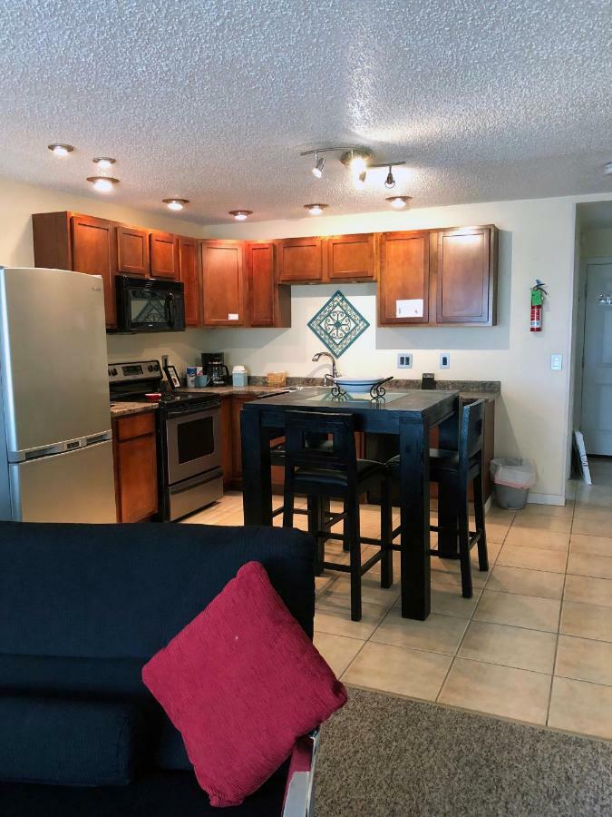 Anchorage Uptown Suites المظهر الخارجي الصورة